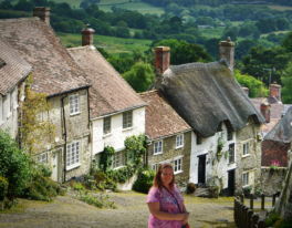 CHRISTMAS HELPS UNITE BULGARIAN VILLAGE