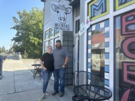 MEEMAW'S HOMETOWN KITCHEN